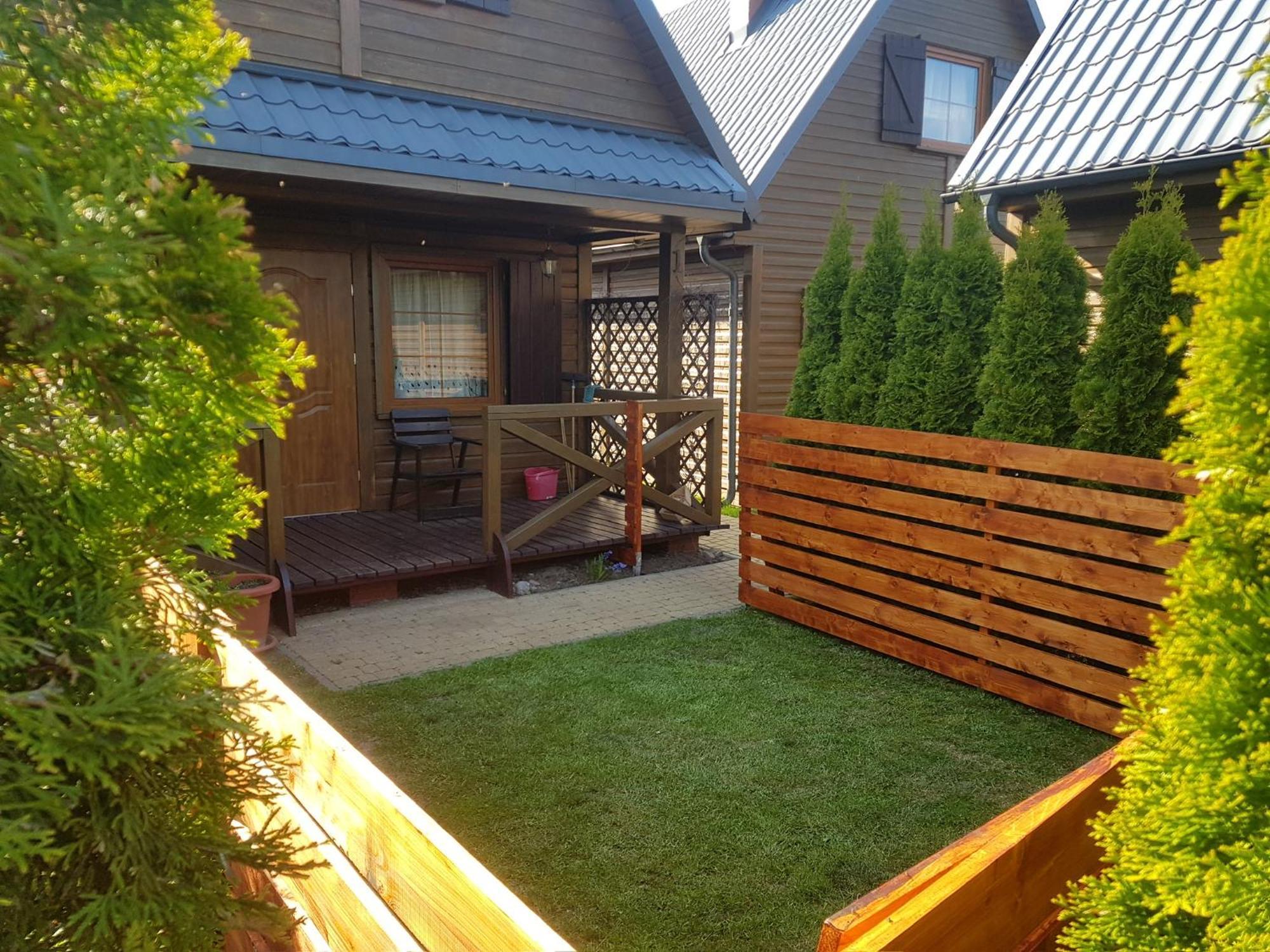 Caloroczne Domki Nad Morzem I Jeziorem Jezierzany Buitenkant foto